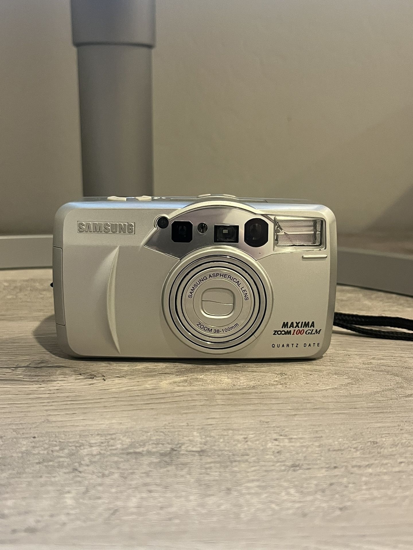 Samsung Maxima Zoom 100 GLM