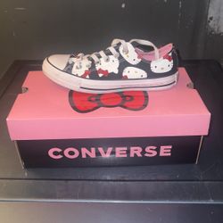 Hello Kitty Converse Size 7