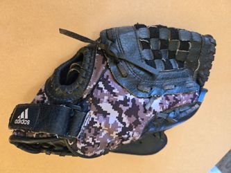 Adidas 11 inch BB Glove. Great Shape.