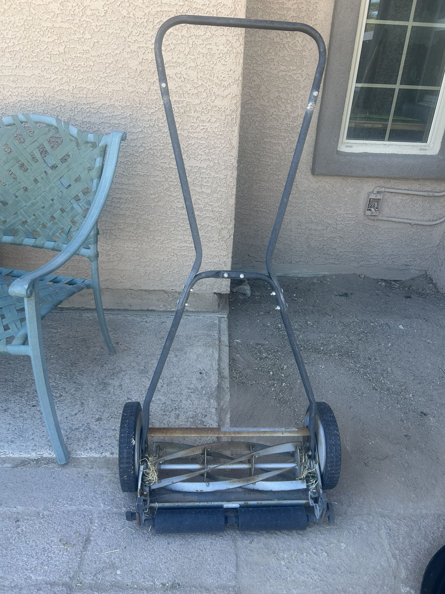 Manual Lawn Mower