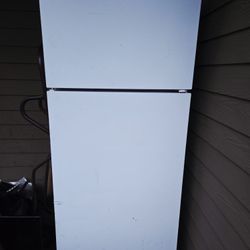 Kenmore Refrigerator 