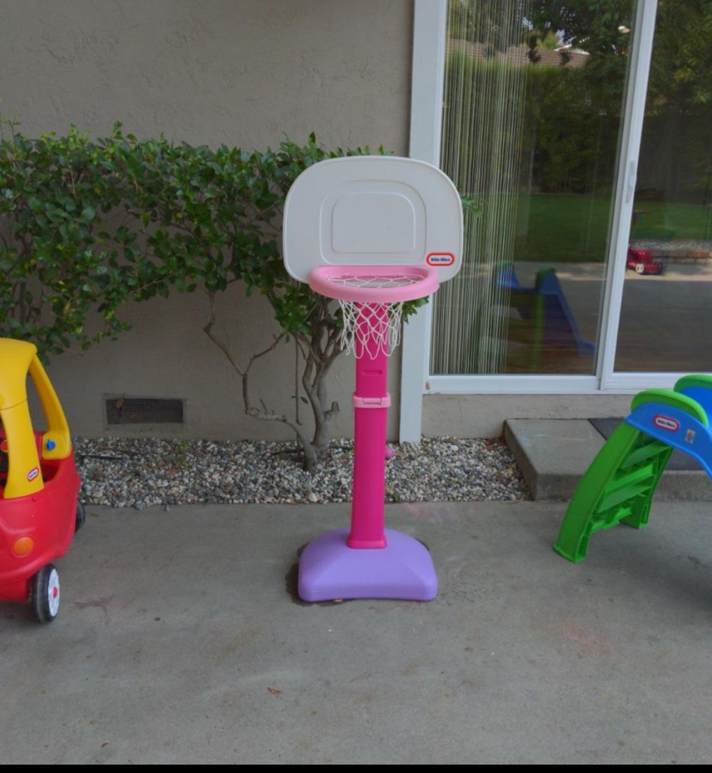 Little Tikes Basketball Hoop