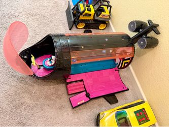 Toys with wheels