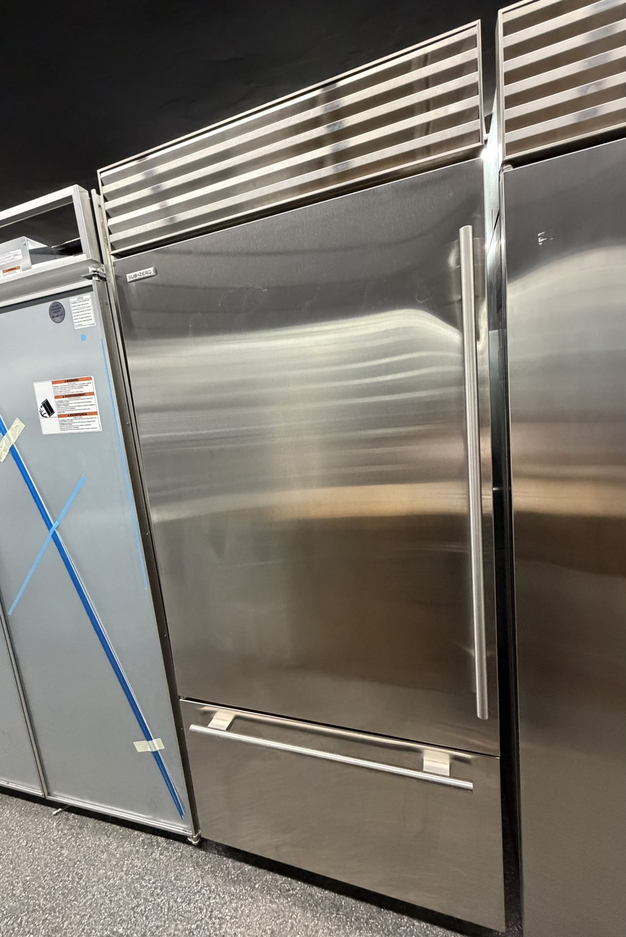2023 Sub Zero Stainless Steel Built In 36” Bottom Freezer Fridge