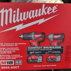 Combo, Impact & Drill & Charger 2 Batteries 