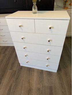 White SmallDresser BrandNew