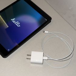 iPad 8th Gen (Silver)