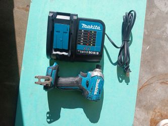 MAKITA