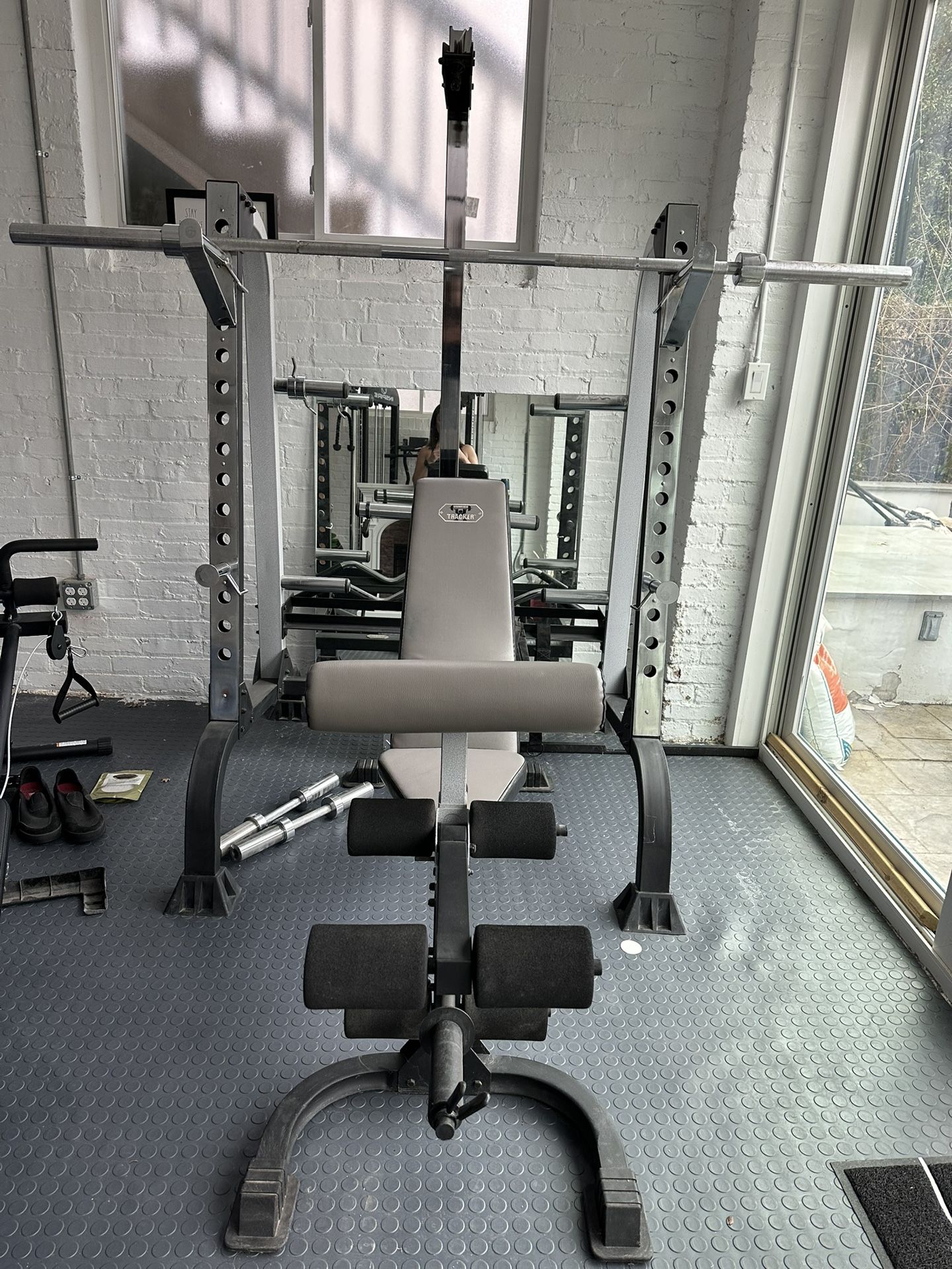 Tracker Strength Gear 550 Deluxe Half Cage from Gold's Gym With Bench