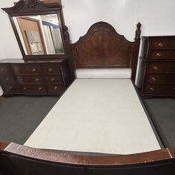 Queen Bedroom set