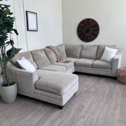Fast Delivery Available — Cream Modern 3pc U Sectional Couch with Chaise