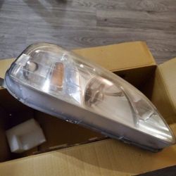 HONDA CiViC HEADLiGHTS (2)