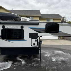 2022 Palomino RealLite 1803 Badland 