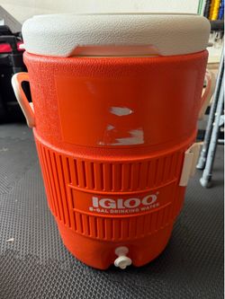 Igloo Water Cooler 5 gallon