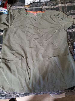 Scrubs Olive Green