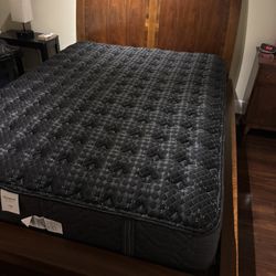 Queen Size Bed With Matching Nightstand Like New