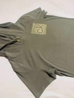 SIZE: M - Green Hooded T-Shirt