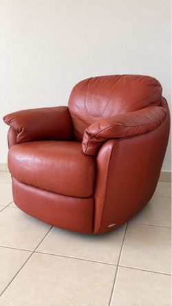 Natuzzi Leather Swivel Lounge Chair – Terracotta / Rust Red