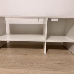 Modern White Storage Shelf – Stylish & Functional!