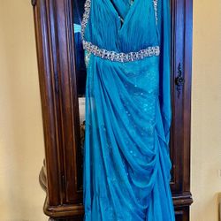 Green Evening Gown Slightly Used Size 10 