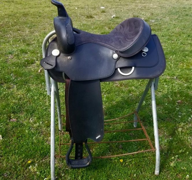 Wintec Western Saddle 15"