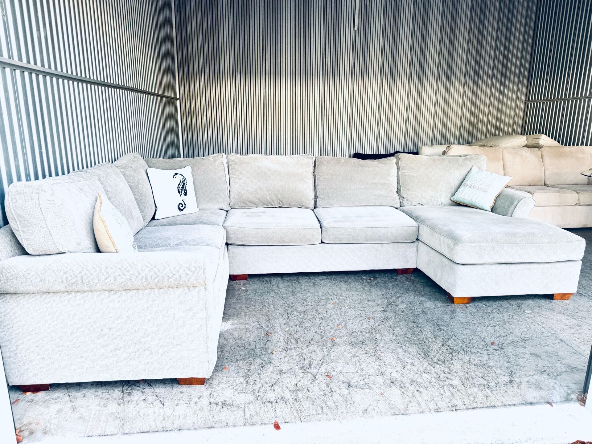 Stunning High End Robb & Stucky Modern Coastal Sectional Sofa