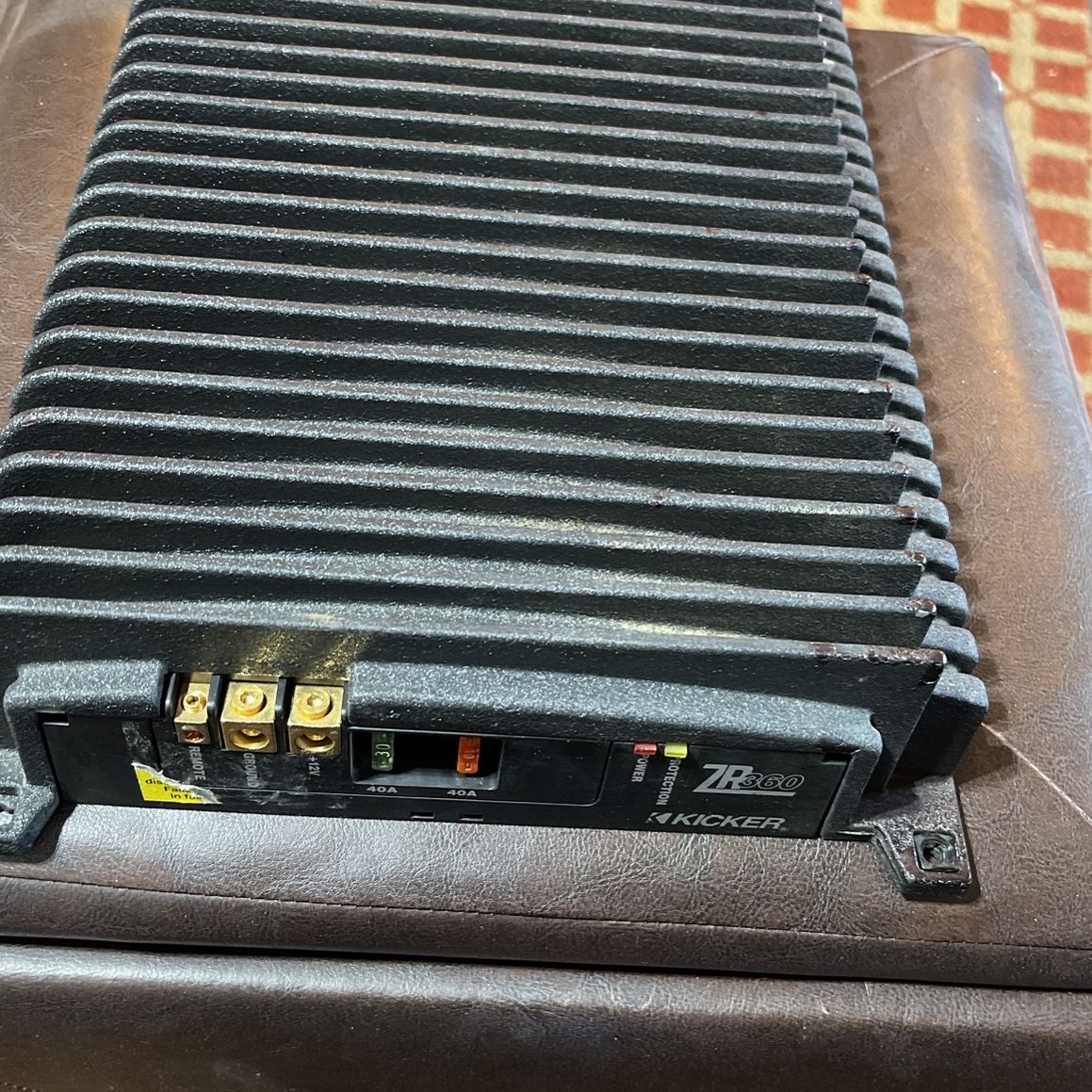 KICKER ZR360 アンプ $_12.JPG?set_id=880000500F