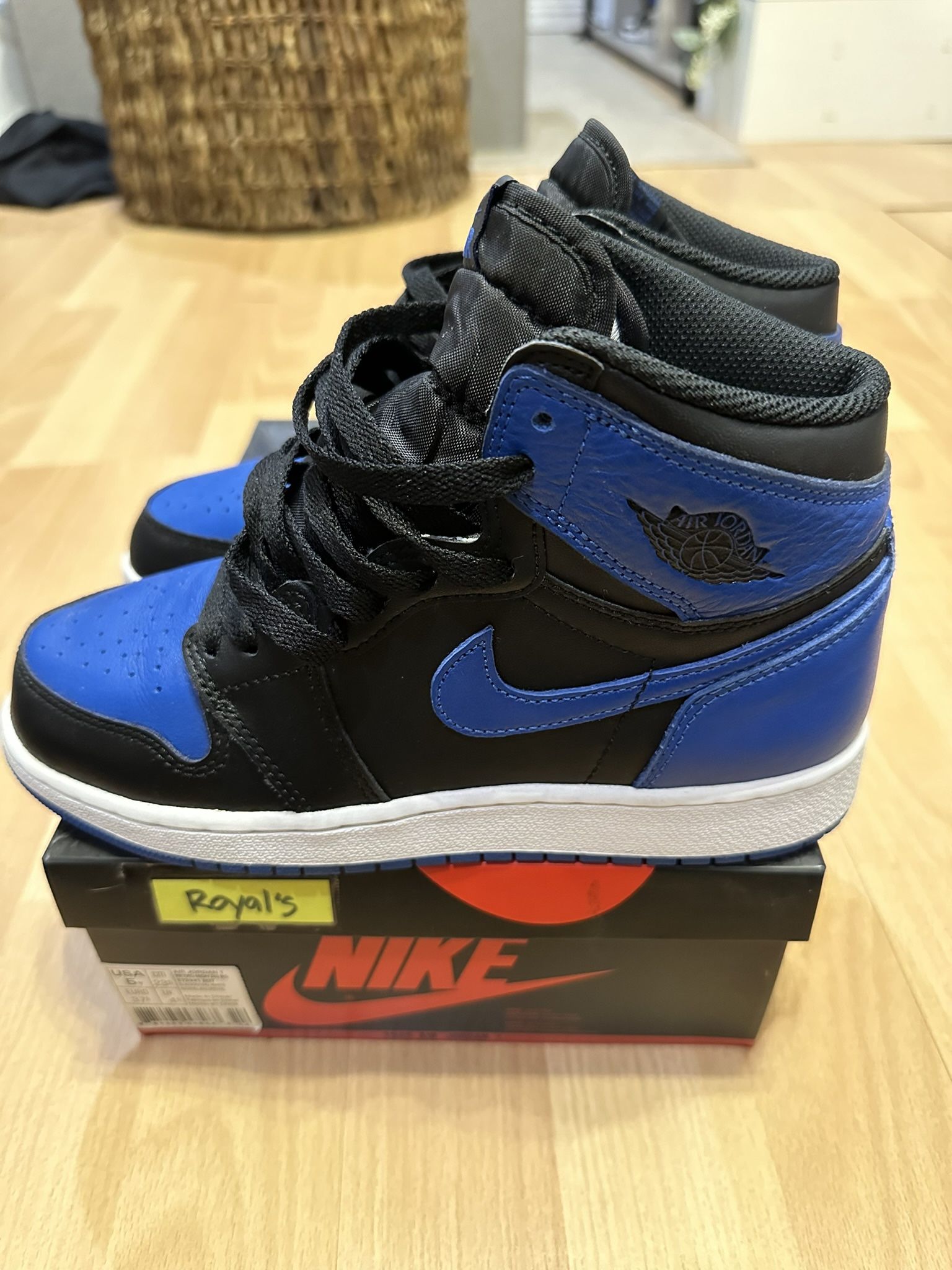 Air Jordan 1 “Royals” - Size 5y