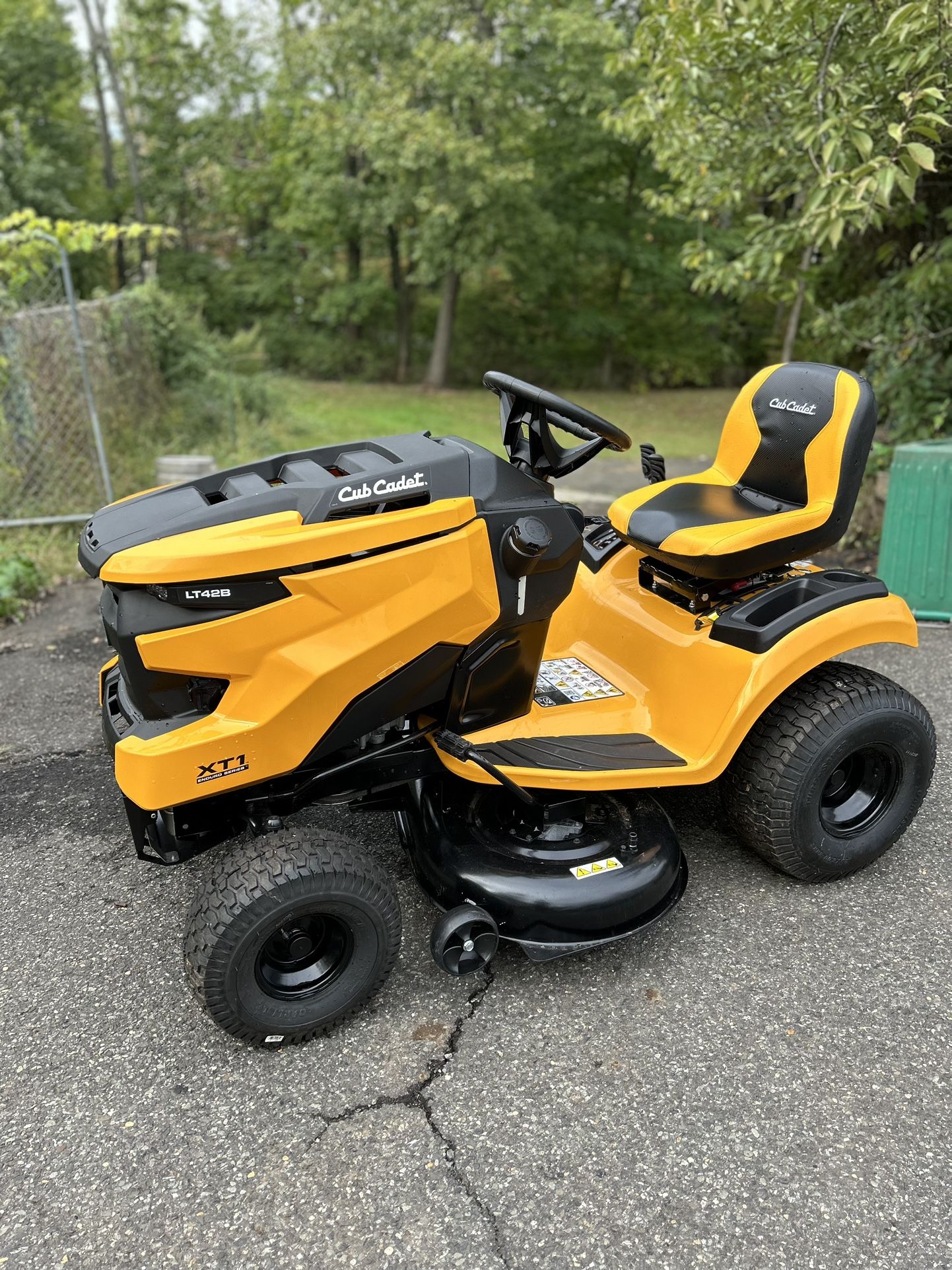 Cub Cadet 42” Ride On Mower