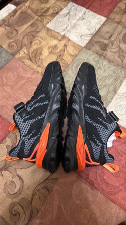 Fashion Shoes NEVER USED! SIZE 3.5 $42