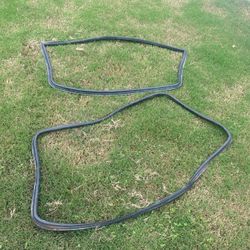 BMW E21 Windshield Rubber Moulding 