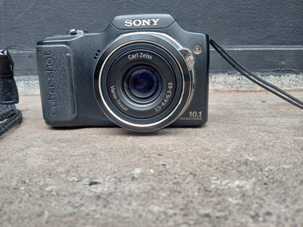 Sony Cybershot DSC-H20