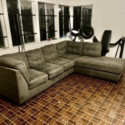 Gray Sectional Sofa 
