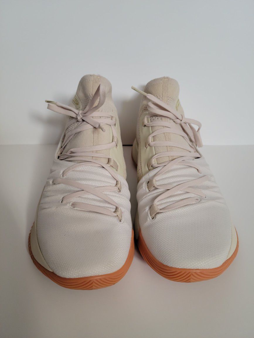 Plons Snooze robot Under Armour Mens Curry 5 'Ivory Gum' Shoes Beige/Brown Size 9.5 for Sale  in Milpitas, CA - OfferUp