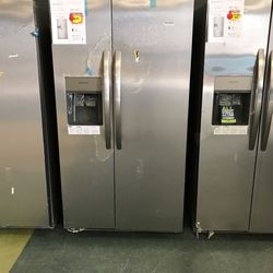 Frigidaire Side By Side Refrigerator With Water Dispenser And Ice Maker 🧊