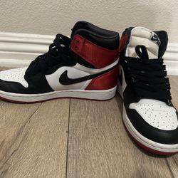Jordan 1 Retro High Satin Toe
