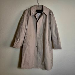 LONDON FOG RAIN COAT AMAZING 