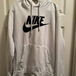 White Nike Sportswear Club Fleece Pullover Hoodie Large
