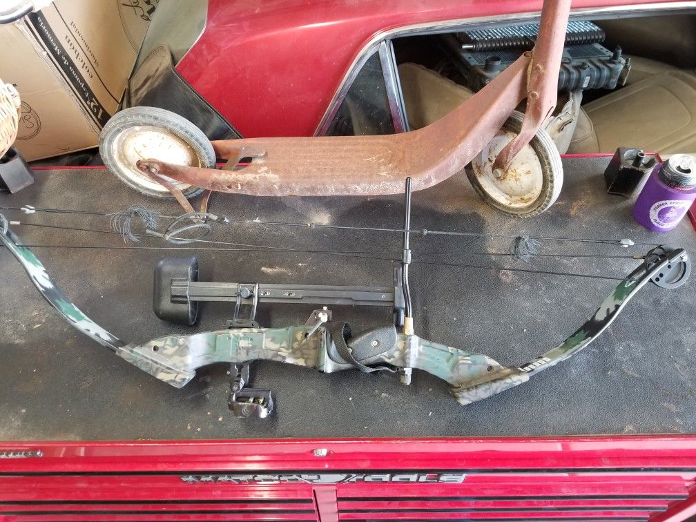 Early PSE compound bow