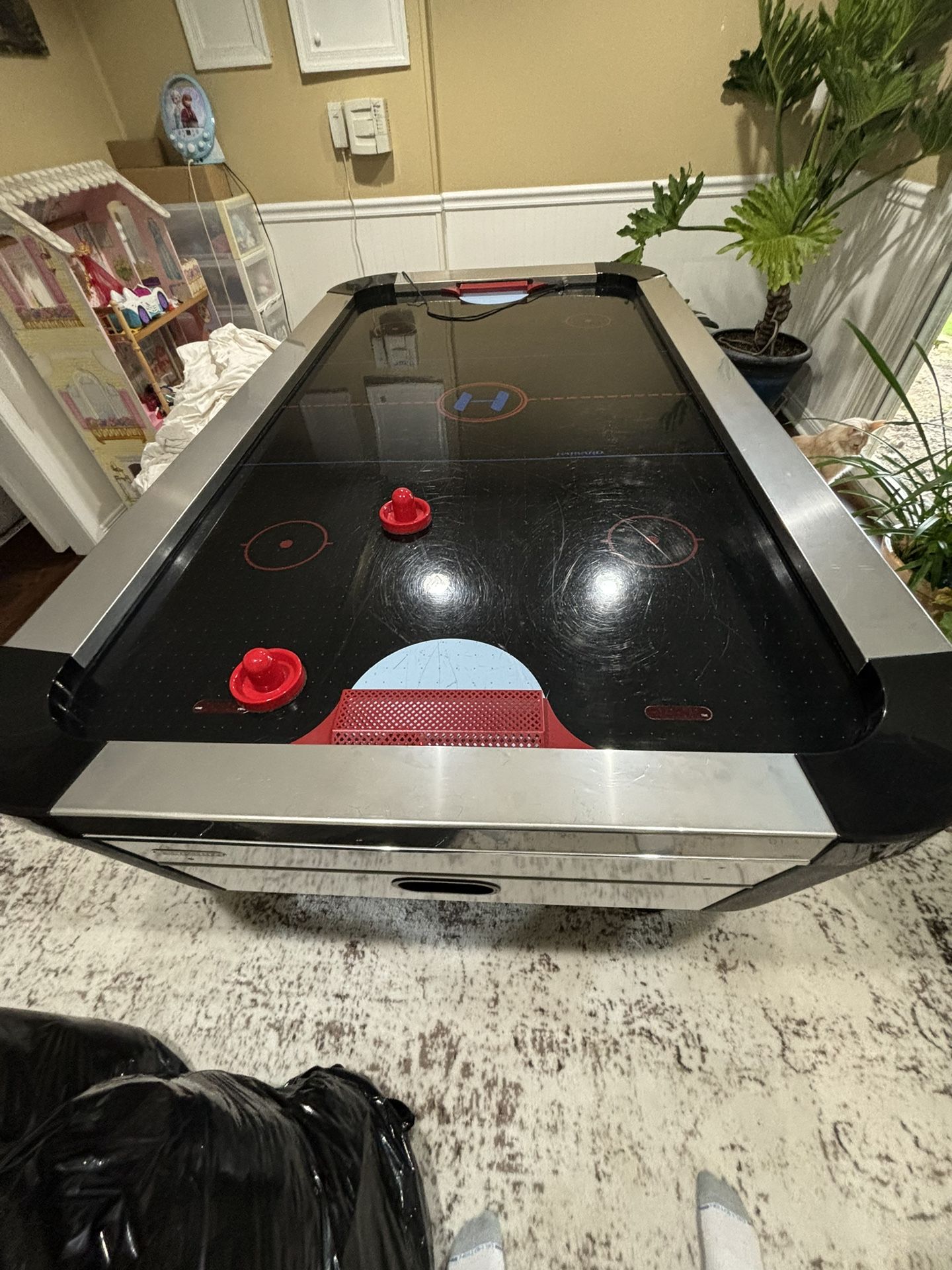 Harvard Air Hockey Table