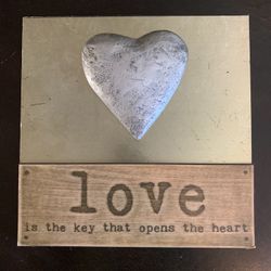 ❤️ Love Wall Decorations 