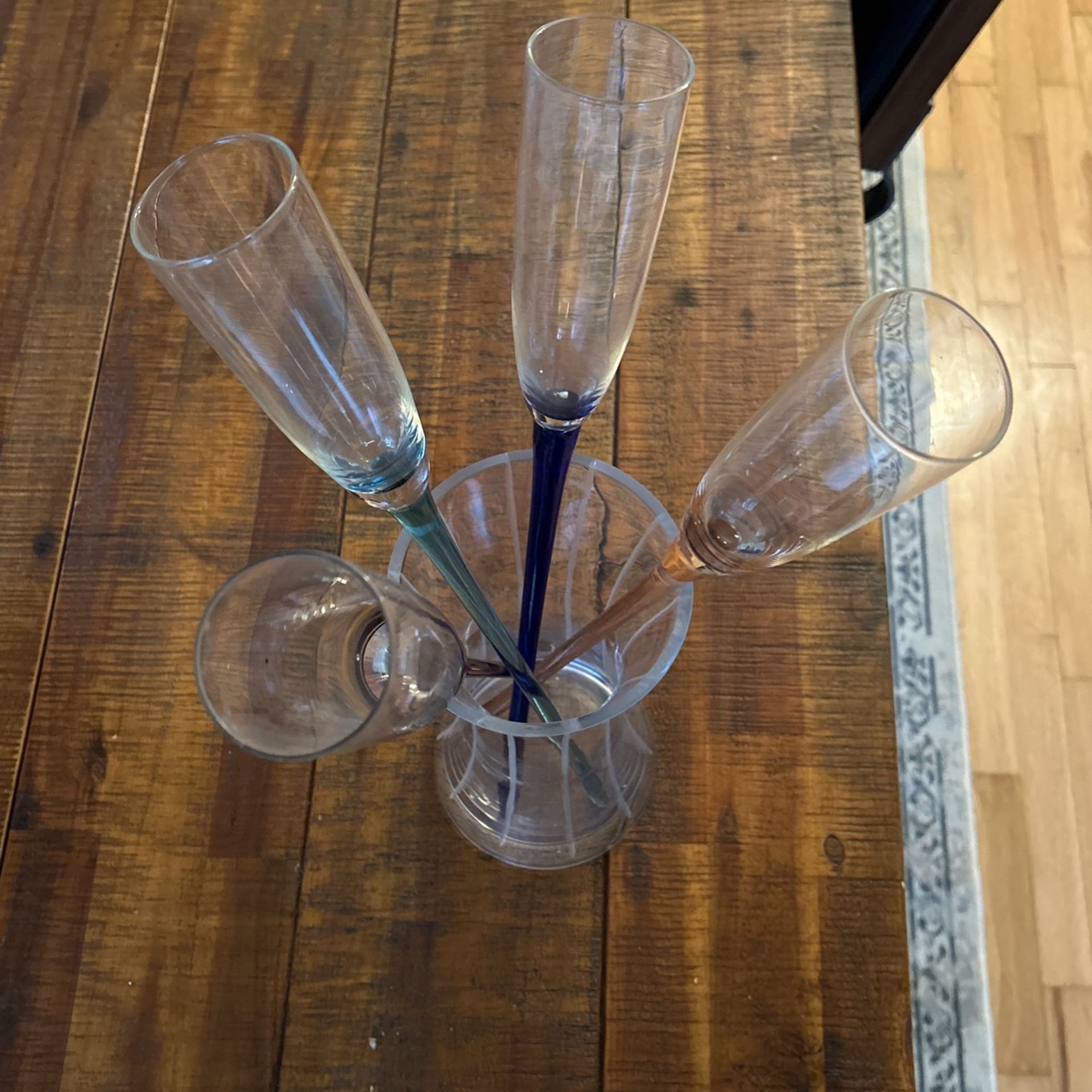 Vintage Champagne Flute Set