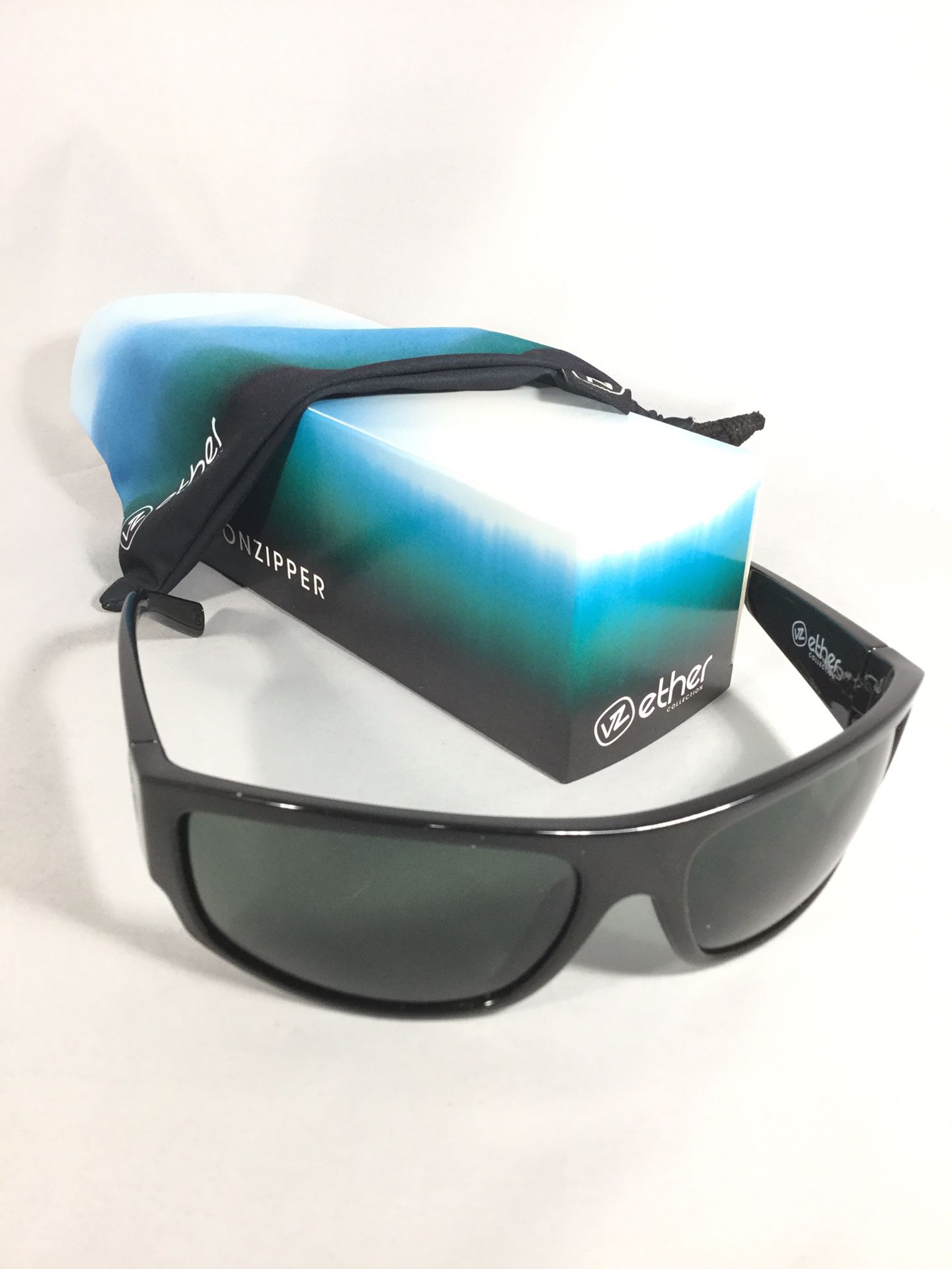 New Bon Zipper “Semi” Sunglasses