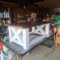 Farmhouse Coffee Table And End Tables