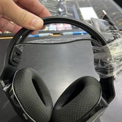 Razer Gaming Head Set (842055-2)