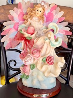 Chambord Collection Angel Figurine with Feather Wings