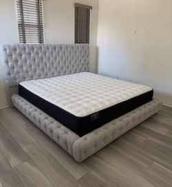King bed with mattress