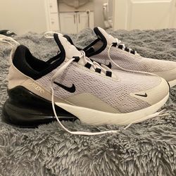 Nike Air Max 270 – 8.5 Men / 10 Women – Clean Look 🔥 Comfort – Priced to Sell