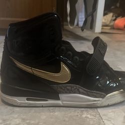 Nike Air Jordan Legacy 312 Patent Leather Black Gold 