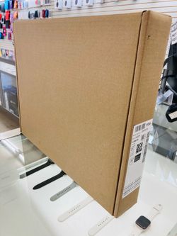 Dell 15 DC15250 8gb ram 512gb ssd